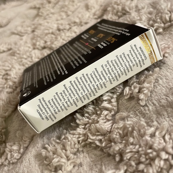 Too Faced Lip Injection Extreme Lip Plumper - Picture 8 of 9